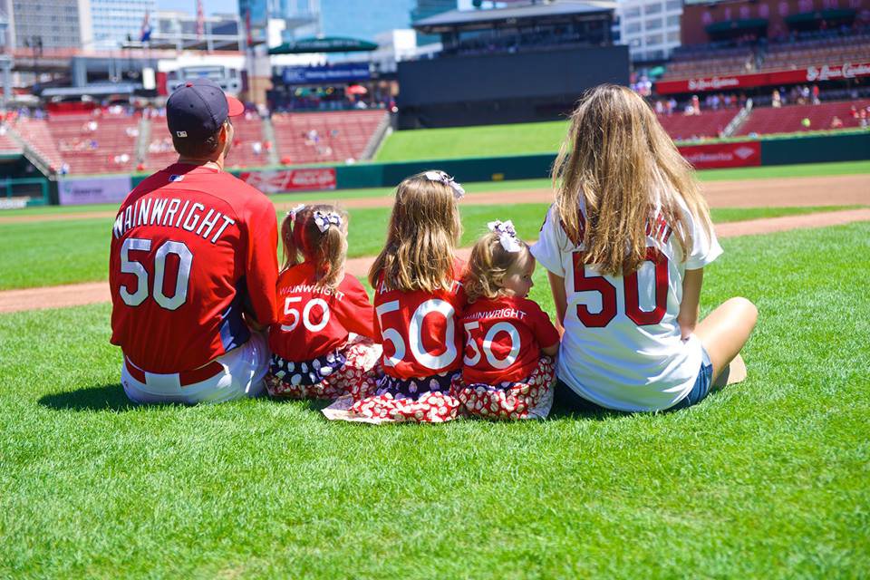 Adam Wainwright's adorable reunion with family on field after