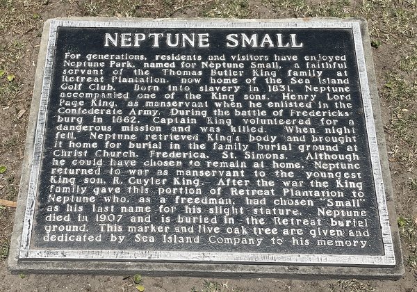 neptune park plaque.jpeg